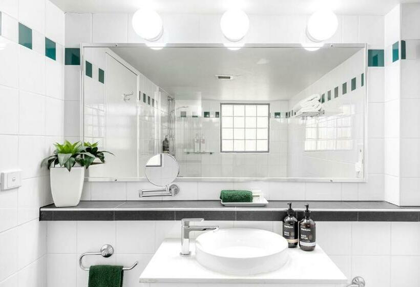 Номер Deluxe Кровать Кинг, Berry Village Boutique Motel