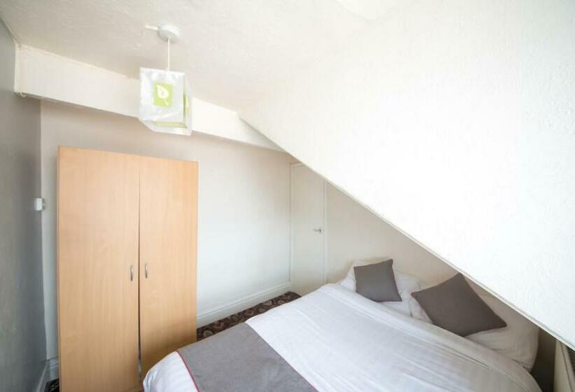 Семейный Номер Deluxe, Myroomz Hollingdales
