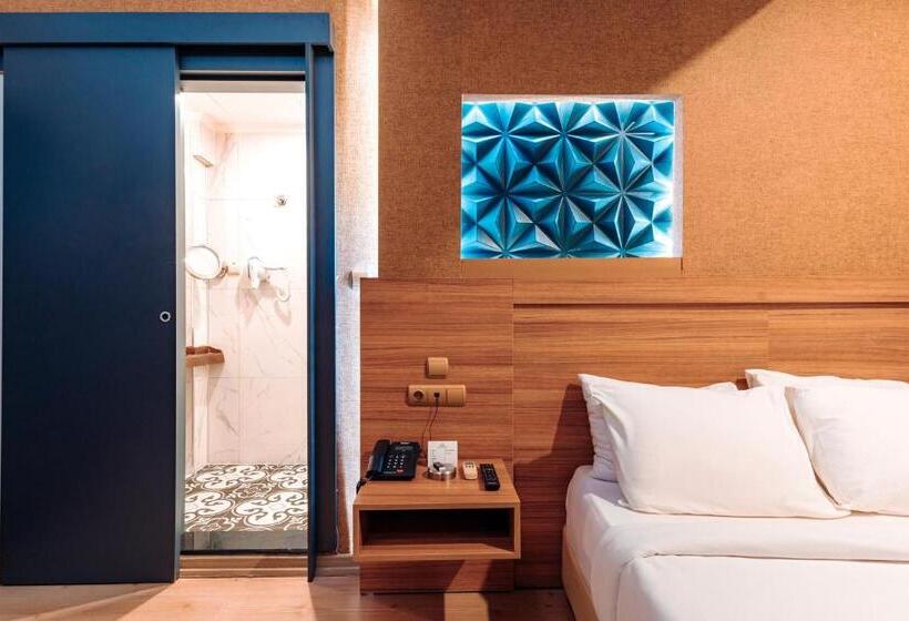 Quarto standart vista jardim, Aksular