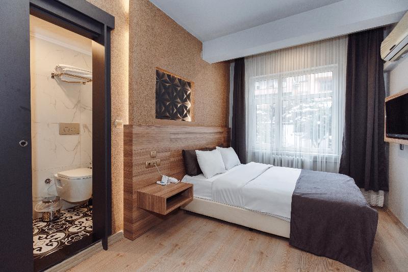 Habitació Estàndard Vista Ciutat, Aksular