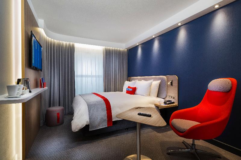 اتاق استاندارد برای معلولان, Holiday Inn Express Paris   Velizy, An Ihg