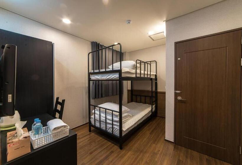 اتاق استاندارد با تخت‌های تاشو, Soo Song Guesthouse