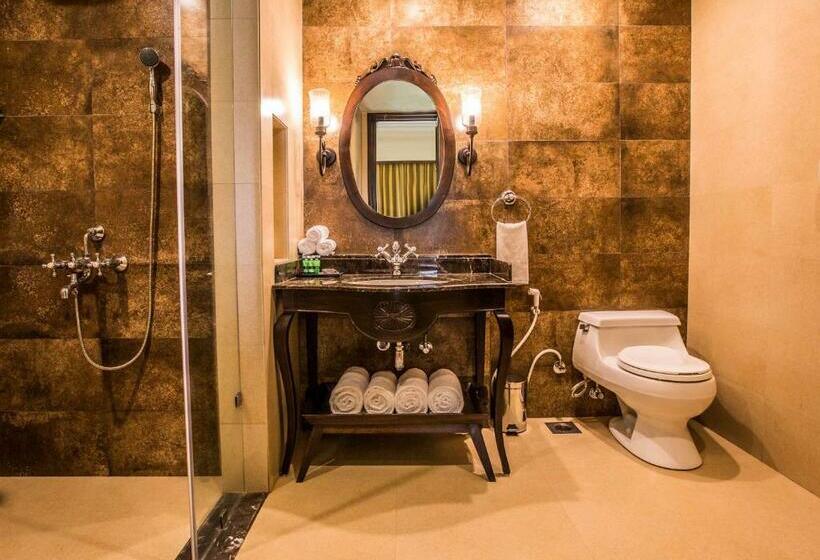 家庭套房, Rhythm Lonavala  An Allsuite Resort