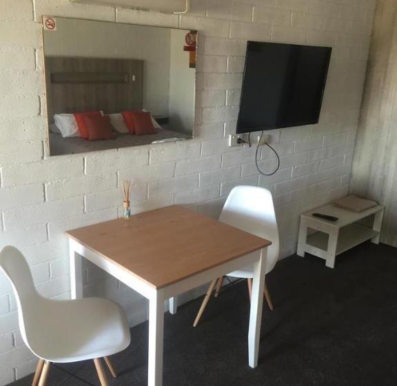 Номер Deluxe, Thomas Lodge Motel
