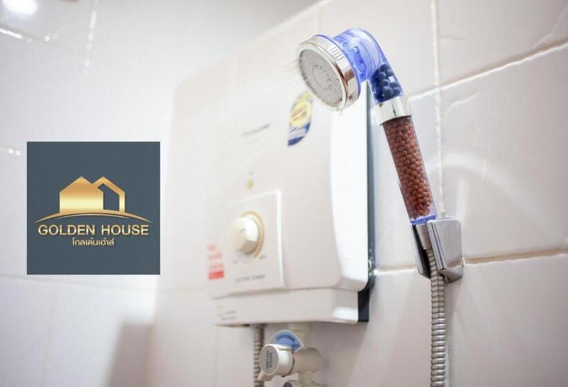 اتاق لوکس, Golden House Hotel Sakaeo