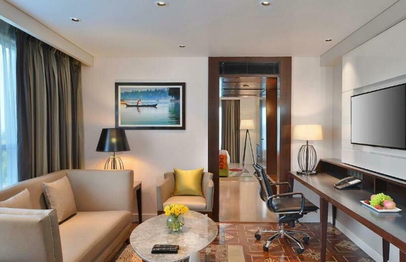 Полулюкс, Country Inns & Suites By Radisson Manipal