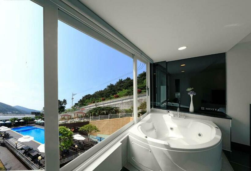 اتاق استاندارد با چشم‌انداز استخر, Doya Hotel Geoje