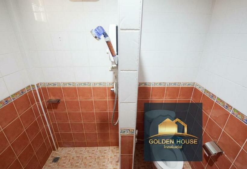 اتاق لوکس, Golden House Hotel Sakaeo