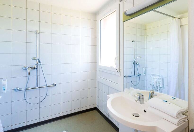 Номер Стандарт Трехместный, Ibis Budget Béziers Est Mediterranée A9 / A75
