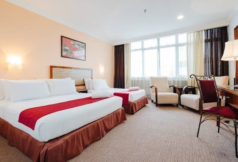 Семейный Номер, Th Hotel Kelana Jaya
