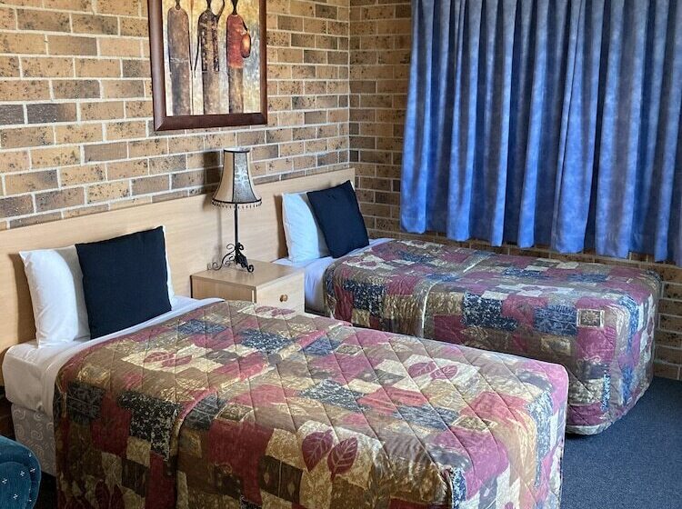 家庭间, Golden Grain Motor Inn