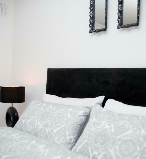 آپارتمان لوکس 1 خوابه, Liffey Suites