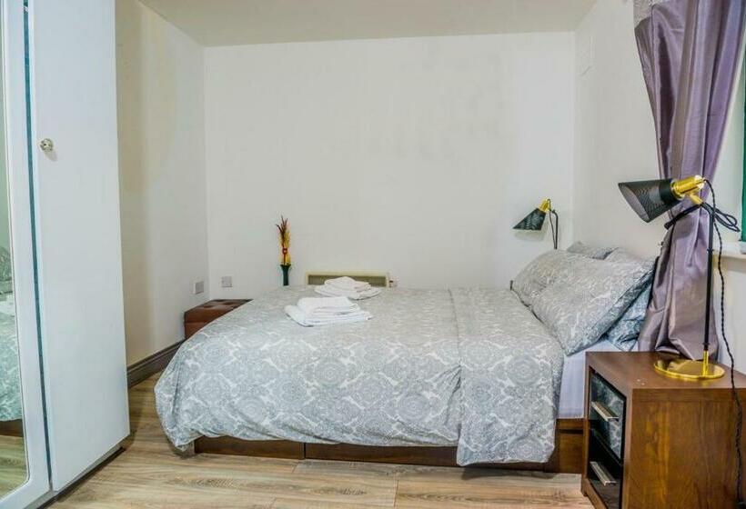 آپارتمان 1 خوابه, Liffey Suites