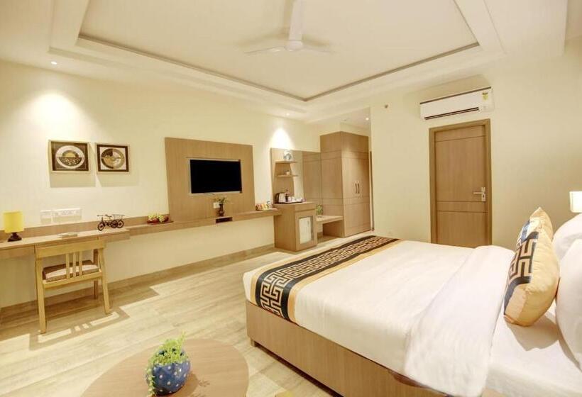 اتاق استاندارد, Royal Marina Near Igi Airport Delhi