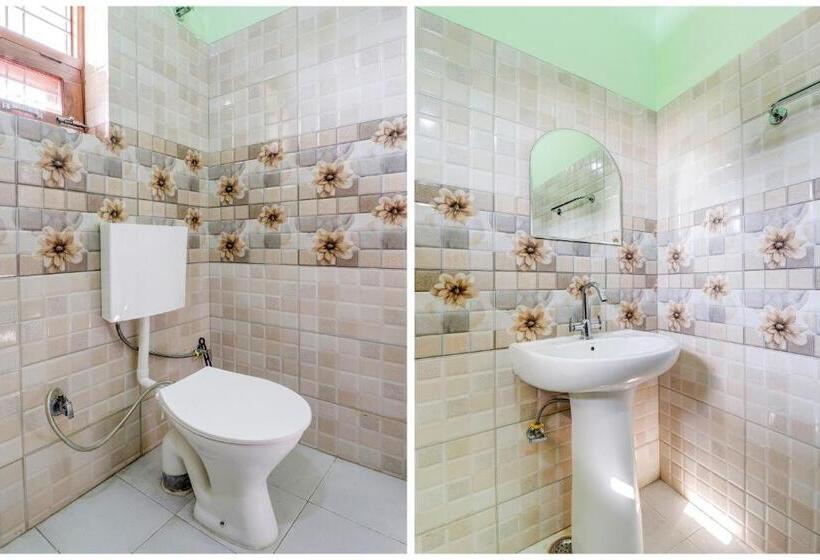 חדר קלאסי לשלושה, Spot On Hotel Kamal
