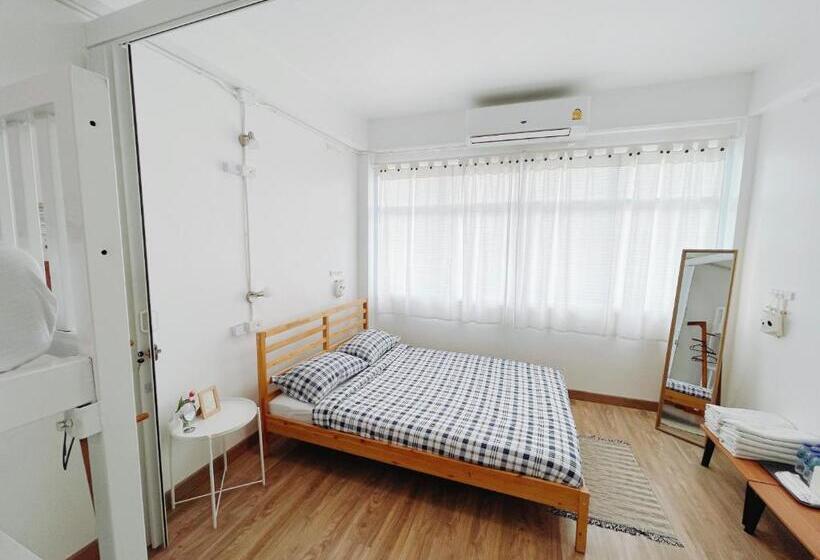 Четырехместный Номер Стандарт, Room Story Hostel