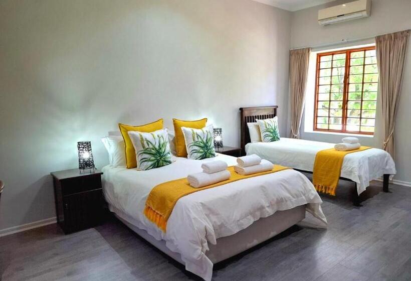Трехместный Номер Deluxe, Thorntree Country Lodge