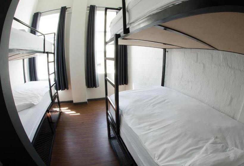 تختخواب در اتاق مشترک, 91 Loop Boutique Hostel