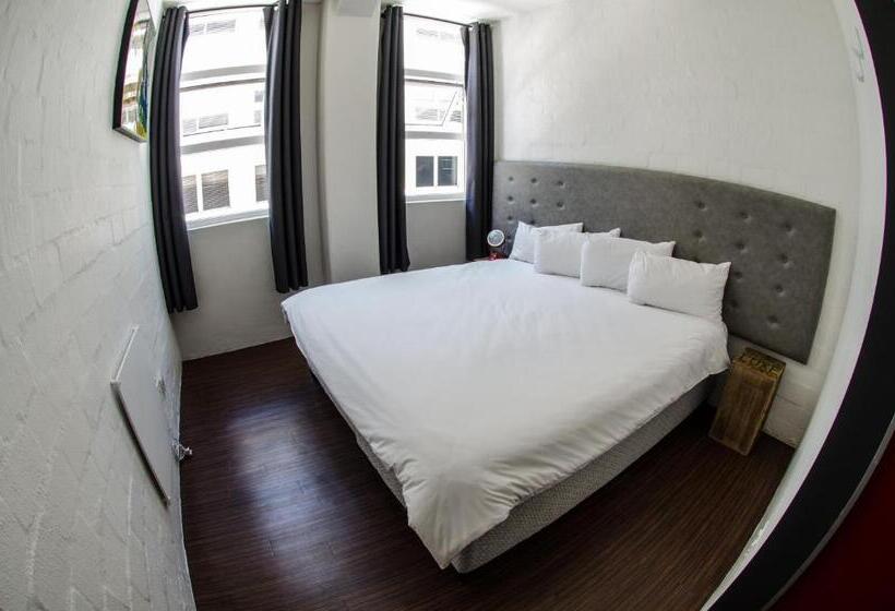 اتاق استاندارد با تخت بزرگ, 91 Loop Boutique Hostel
