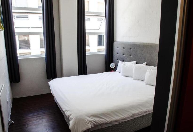 اتاق استاندارد با تخت بزرگ, 91 Loop Boutique Hostel