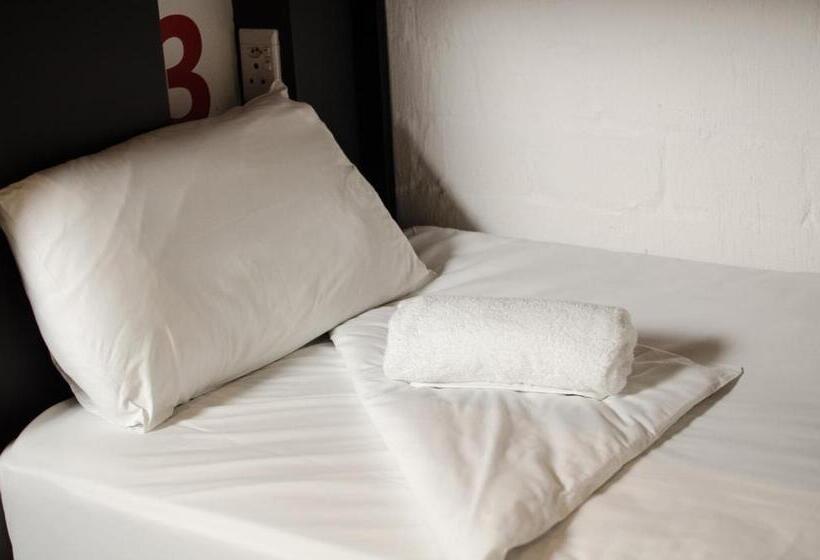 اتاق استاندارد سه نفره, 91 Loop Boutique Hostel