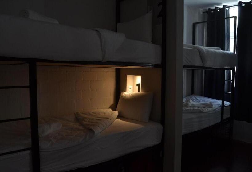 اتاق استاندارد سه نفره, 91 Loop Boutique Hostel