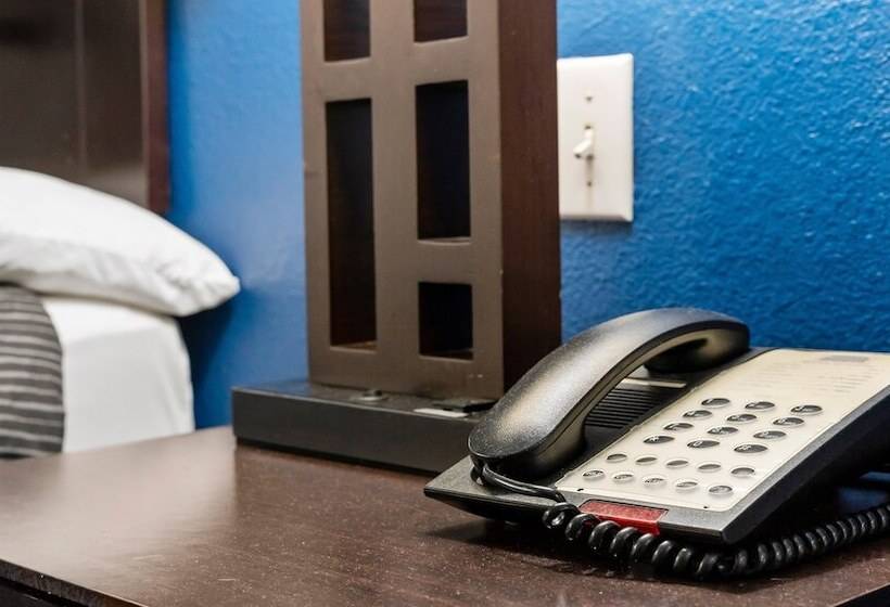 Номер Deluxe, Belmont Inn And Suites Tatum