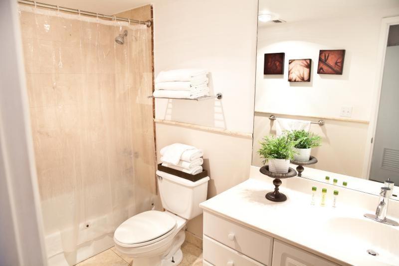 침실 3개 아파트, Sunny Isles Ocean Reserve Condo Apartments