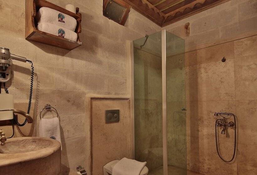 اتاق سوپریور با بالکن, Phocas Cave Suites
