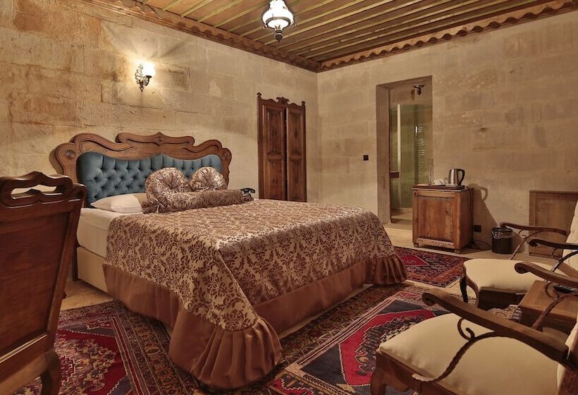 اتاق سوپریور با بالکن, Phocas Cave Suites