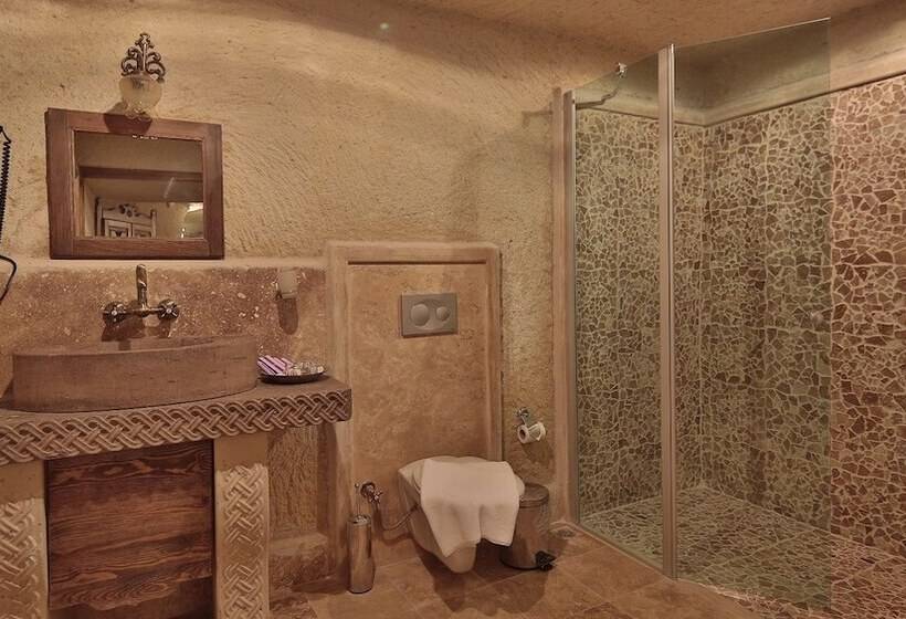 سوییت, Phocas Cave Suites