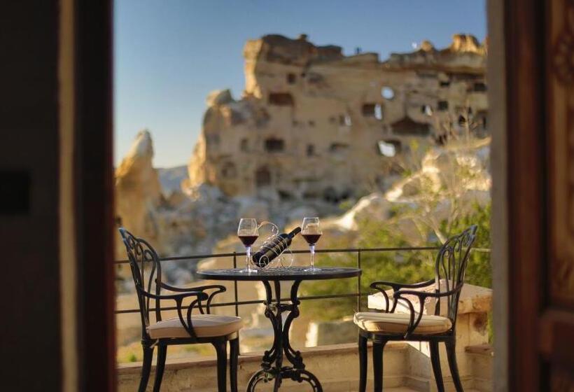 سوئیت با تخت بزرگ, Phocas Cave Suites