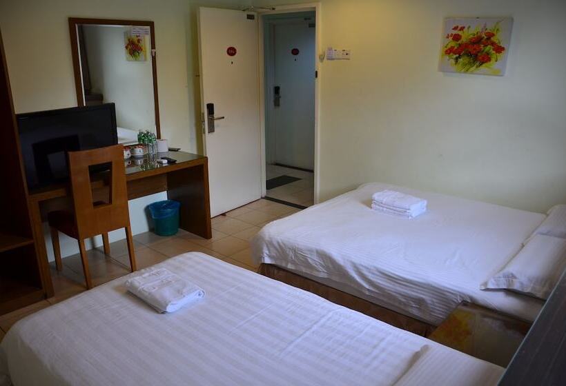 Семейный Номер, Uptown Kajang