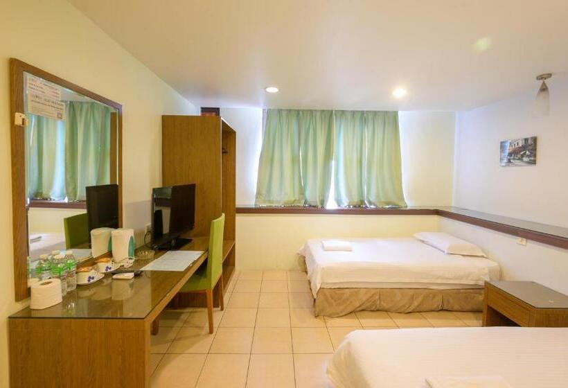 Номер Deluxe, Uptown Kajang