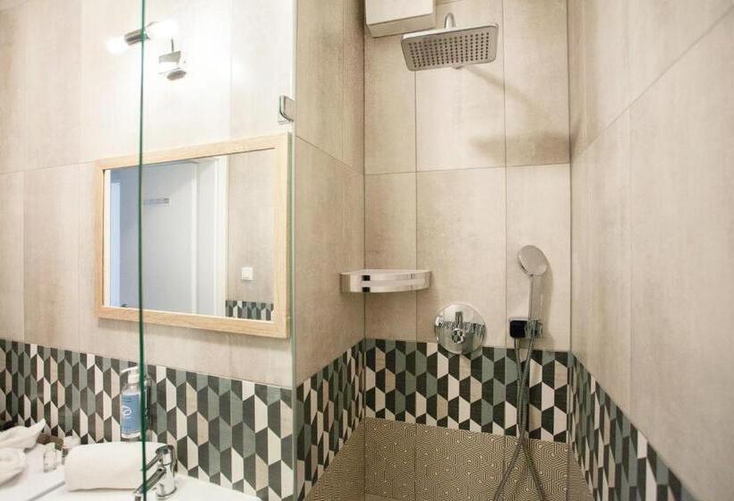 Апартаменты Deluxe 2 Спальни, Maple Tree Budget Apartments