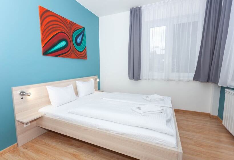 Апартаменты 3 Спальни, Maple Tree Budget Apartments