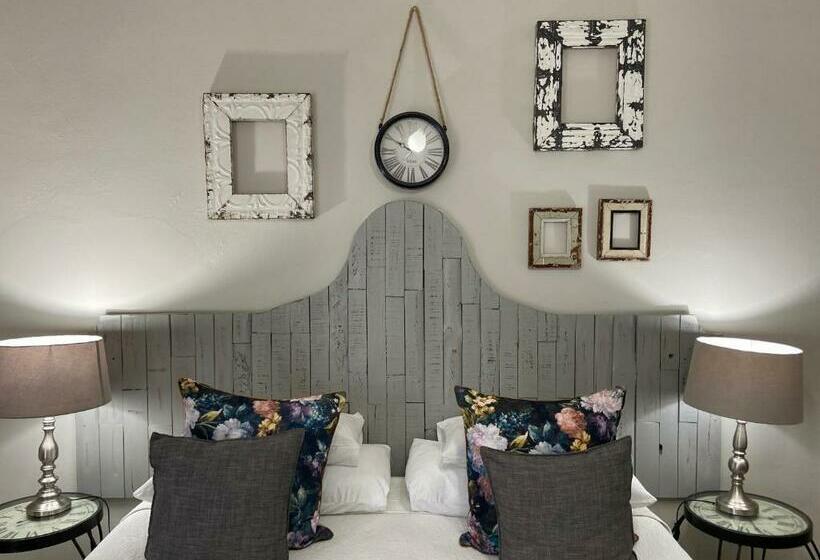 Номер Стандарт, Cape Karoo Guesthouse