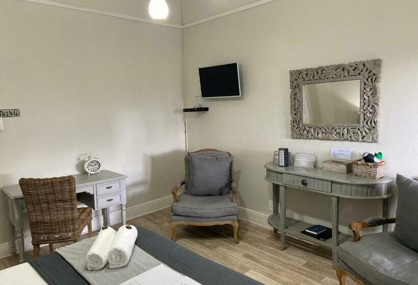 Номер Стандарт, Cape Karoo Guesthouse