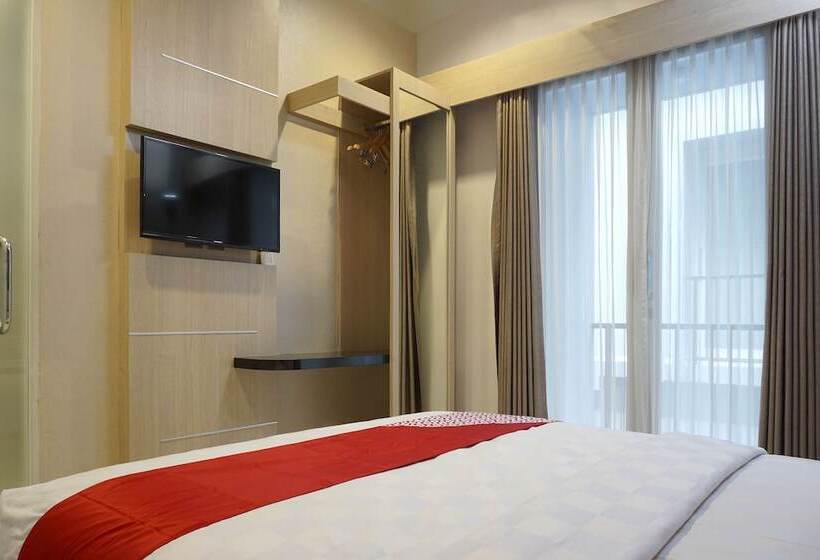 سوییت خانوادگی, Sans Hotel Grand Omah Sastro