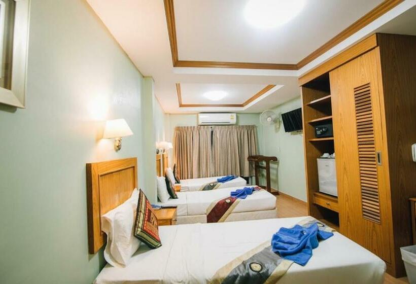 Номер Стандарт Трехместный, Chilli Hotel&restaurant