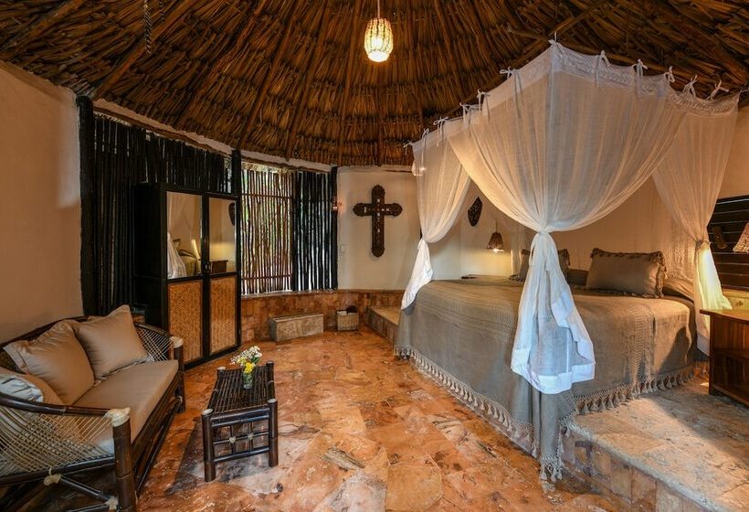 スタンダードバンガロー, Diamante K   Inside Tulum National Park