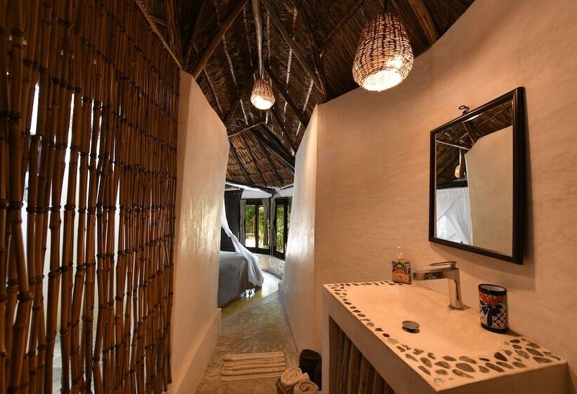 オーシャンビューのスタンダードバンガロー, Diamante K   Inside Tulum National Park