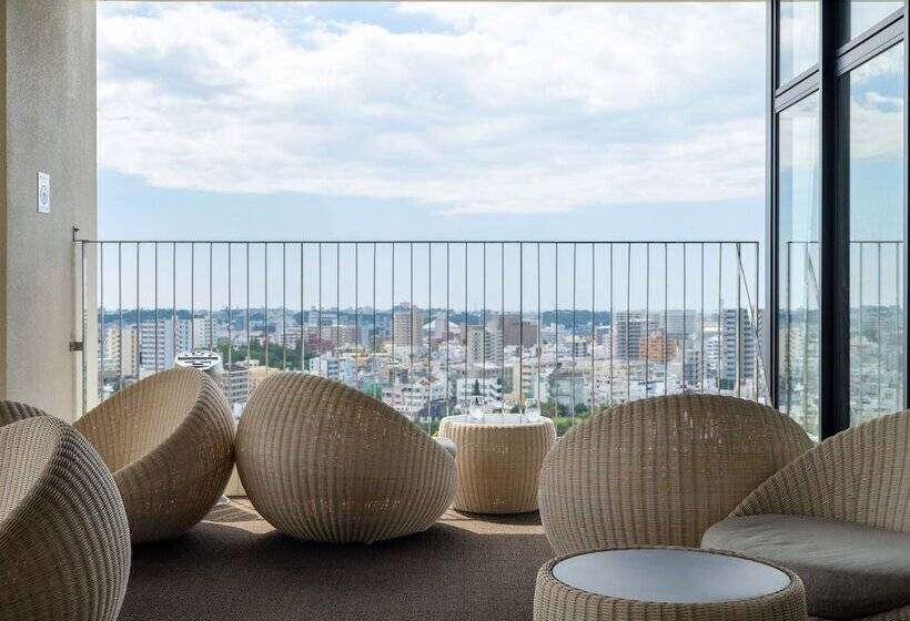 سوییت اجرایی, Hyatt Regency Naha Okinawa