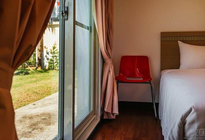 اتاق استاندارد چهار تخته, Otousann B&b