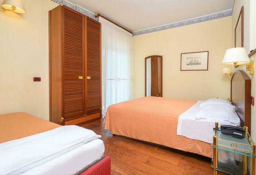 Quarto Triplo Superior, Atilius & Suites