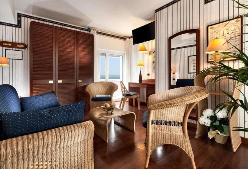 Suíte Deluxe Vista Mar, Atilius & Suites