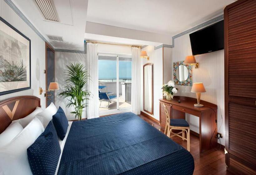 Suíte Deluxe Vista Mar, Atilius & Suites