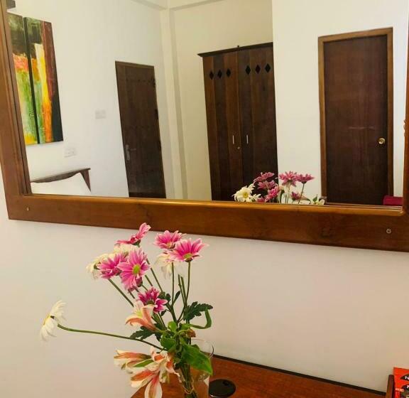 اتاق لوکس, Ranaya Residence