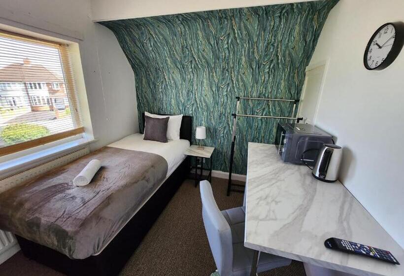 חדר סטנדרד יחיד חדר אמבטיה משותף, Solihull Shared House