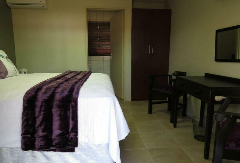 Номер Deluxe, Komrus B&b